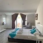 Apart Otel Selya 3*