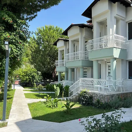 شقة فندقية Selya 3*